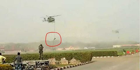 ராணுவ தின ஒத்திகை: கயிறு அறுந்து வீரர்கள் படுகாயம்