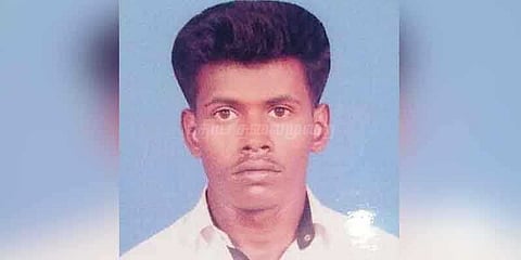 ஜல்லிக்கட்டில் சோக நிகழ்வு: காளை குத்தி இளைஞர் உயிரிழப்பு