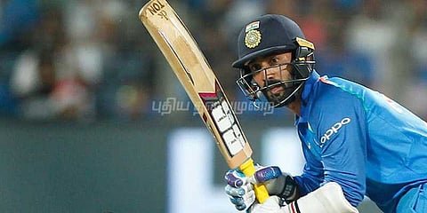 விக்கெட் கீப்பர் சஹா காயம்: தினேஷ் கார்த்திக் சேர்ப்பு