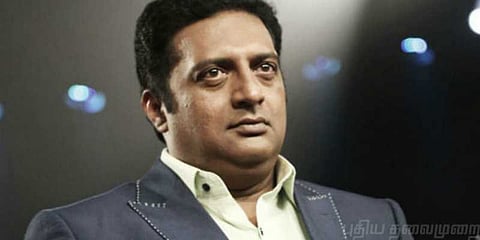 பிரகாஷ் ராஜ் பங்கேற்ற மேடையை கோமியத்தால் சுத்தப்படுத்திய பாஜக