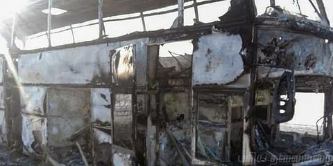 ஓடும் பேருந்தில் தீ விபத்து: 52பேர் தீயில் கருகி உயிரிழப்பு