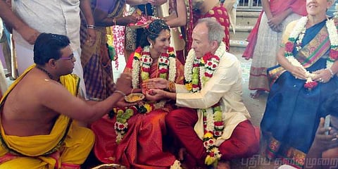 இந்து முறைப்படி திருமணம் செய்த பிரான்ஸ் தம்பதிகள்