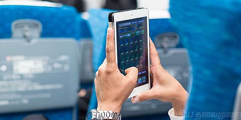 விமானத்தில் செல்போன், இணையதள சேவை: ட்ராய் பரிந்துரை!