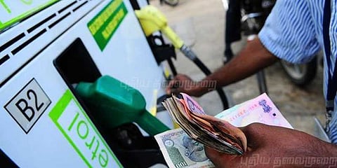 மெல்ல உயரும் பெட்ரோல், டீசல் விலை