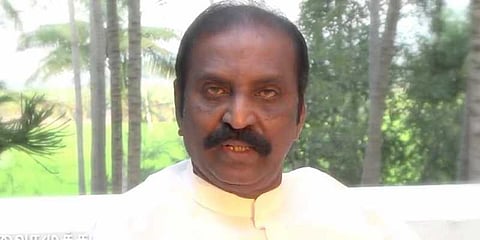 தாசியை வேசி என திரித்து மதக்கலவரத்தை தூண்டுகிறார்கள்: வைரமுத்து விளக்கம்