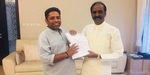 ஆண்டாள் சர்ச்சைக்கு இடையில் வைரமுத்து எழுதிய பாடல்