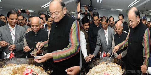 'அல்வா' கொடுத்த அருண் ஜேட்லி!