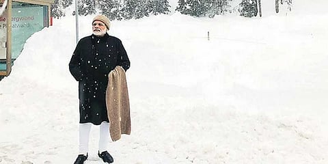 சமூக வலைத்தளங்களில் ட்ரெண்டாகும் மோடியின் புகைப்படம்..!