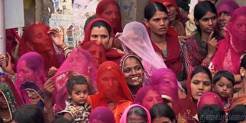 62% பெண்கள் மாதவிடாய் காலத்தில் துணிகளையே பயன்படுத்தும் அவலம்..!