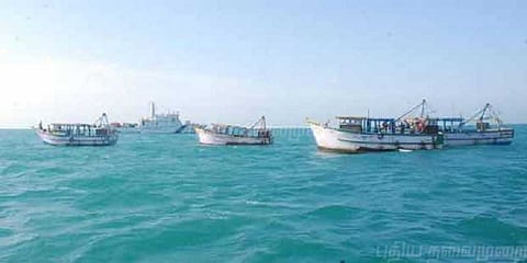 எல்லை தாண்டும் மீனவர்களுக்கு பலமடங்கு அபராதம்