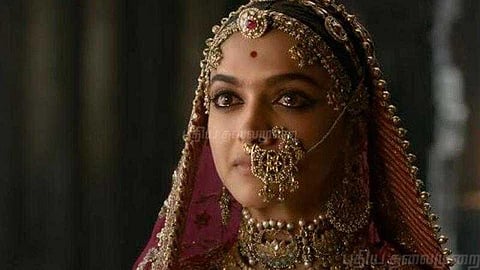 ரசிகர்களின் வரவேற்பால் நெகிழ்ந்து போன தீபிகா படுகோனே