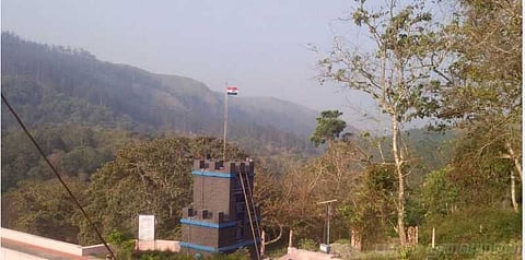 முல்லைப்பெரியாறு அணையில் தேசியகொடியேற்றம்!