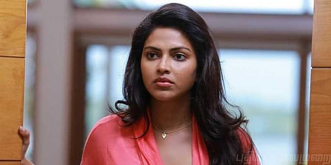 நடிகை அமலா பால் கைதாகி விடுதலை!
