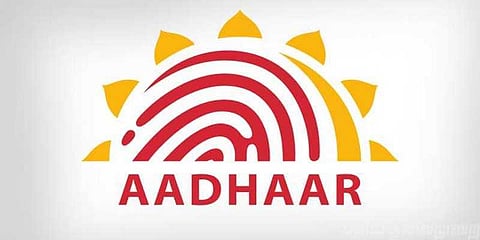 ஆதார் தகவல் அறியும் சாதனமா? அதிகாரி விளக்கம்