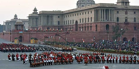 முப்படை வீரர்கள் பாசறைக்குத் திரும்பும் நிகழ்ச்சி (படங்கள்)