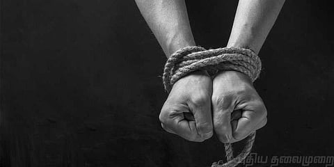 கணவருடன் திட்டமிட்டு பள்ளி தாளாளரை கடத்திய ஆசிரியை!