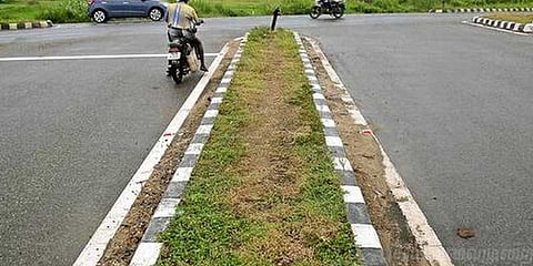 ஒரு மணிநேரம் ஆம்புலன்ஸ் வராமல் உயிரிழந்த இளைஞர்: கொந்தளித்த மக்கள்!