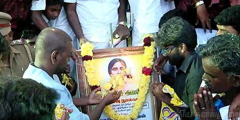 இலவசக் கல்வி தருபவர்களுக்கு வாக்களியுங்கள்: ராகவா லாரன்ஸ்