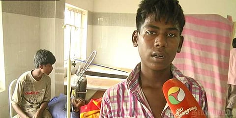 தாயின் இறுதிச்சடங்குக்கு பிச்சையெடுத்த மகன்கள்