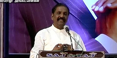 இந்தி இருக்கலாம், தமிழ் கூடாதா: வைரமுத்து கேள்வி