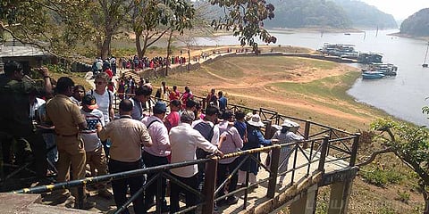 மகா சிவராத்திரி: தேக்கடியில் குவிந்த பக்தர்கள்!