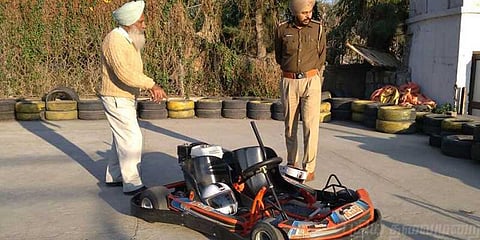 விபரீதமானது குட்டி கார் ரேஸ்: தலைமுடி சிக்கி கணவர் கண்முன் இளம் பெண் பலி!