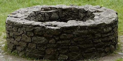 ஆண் குழந்தை இல்லாததால் 3 பெண் குழந்தைகளுடன் தாய் தற்கொலை