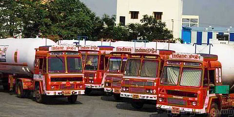 கேஸ் தட்டுப்பாடு அபாயம் நீங்கியது: டேங்கர் லாரிகள் வேலை நிறுத்தம் வாபஸ்