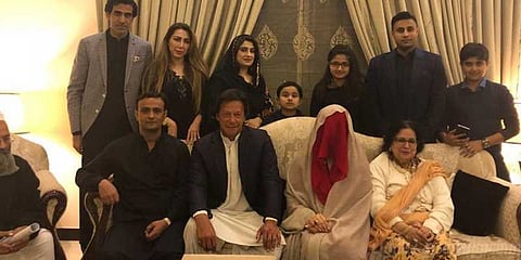 பாக்.முன்னாள் கிரிக்கெட் கேப்டன் இம்ரான் கான் 3-வது திருமணம்!