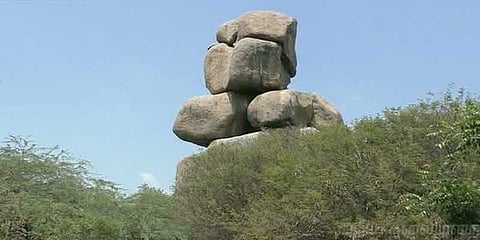 பராமரிப்பு இல்லாமல் அழியும் 2000 ஆண்டுகளுக்கு முந்தைய கல்வெட்டுகள்