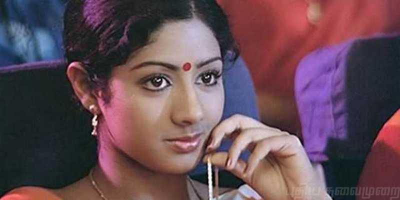 அரசியல் பின்னணி இருந்தும் மௌனம் சாதித்த ஸ்ரீதேவி