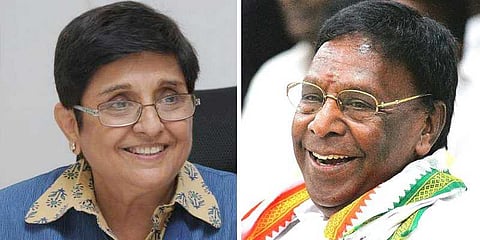 கிரண் பேடி - நாராயணசாமி ஹோலி கொண்டாட்டம்