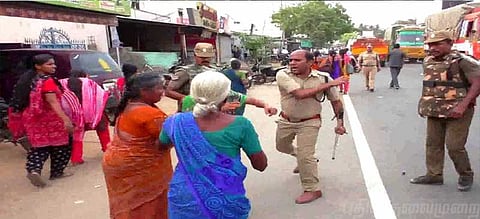 அதிகாரத்திடம் கைகட்டும் ! சாமானியர்களிடம் கை நீட்டும் ! - அதுதான் காவல்துறை ?