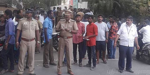 ஆம்புலன்ஸ் வராமல் துடிதுடித்த அஷ்வினி... நல்லபெயர் எடுத்துக்கொண்ட போலீஸ்..!