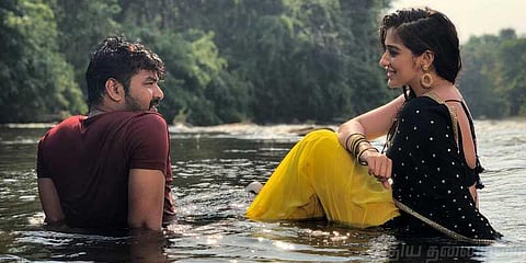 அருவியில் ஜெய் - ராய் லட்சுமி விளையாட்டு !