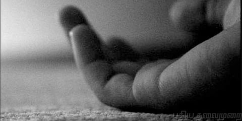 சாப்பிடாமல் சென்ற கணவர்: 1 வயது குழந்தையை தூக்கிலிட்டு தாய் தற்கொலை..!