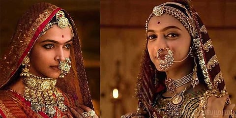 பெண்களின் கவனத்தை பெற்ற பத்மாவதி நகைகள்