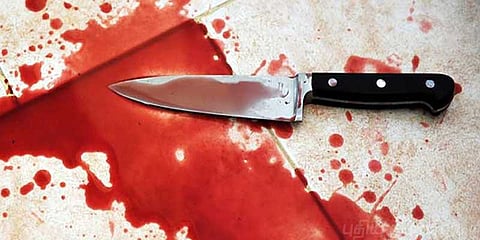திருப்பூரில் கத்தியால் குத்தி இளம்பெண் படுகொலை