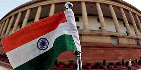 தேசிய கீதத்தில் ‘சிந்த்’ வார்த்தையை திருத்தக் கோரி தீர்மானம்