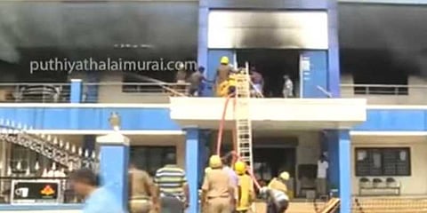 மிலிட்டரி கேண்டீனிலும் பரவிய தீ: போராடி அணைப்பு