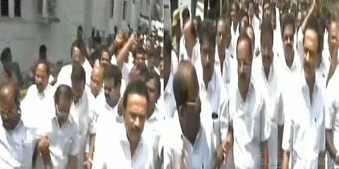 ரத யாத்திரை விவகாரம்: பேரவையில் இருந்து திமுக வெளியேற்றம்