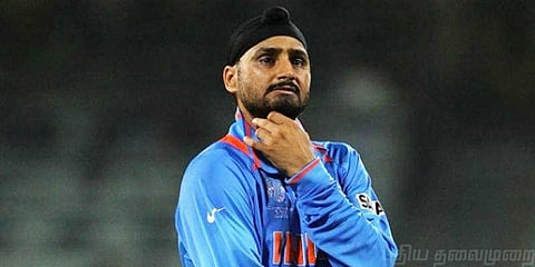 ஆஸி. வீரரின் கீழ்த்தரமான செயல்: ஐசிசியை விளாசிய ஹர்பஜன்சிங்