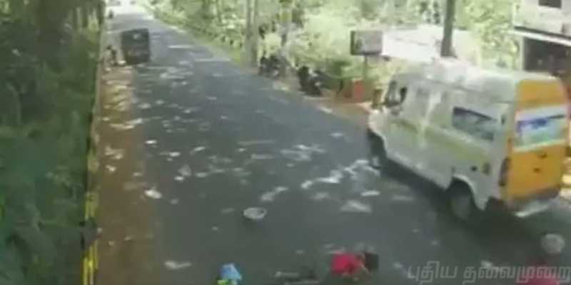 செத்துப்போனதா மனித நேயம்? காயமடைந்த மூதாட்டியைக் கண்டுகொள்ளாத மக்கள்