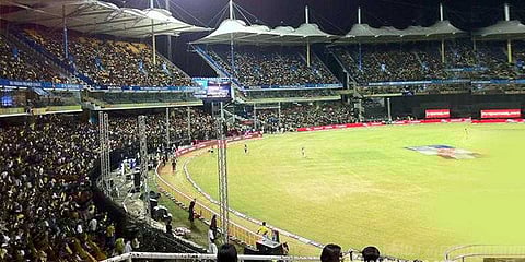 ஐபிஎல்: சென்னையில் டிக்கெட் விற்பனை நாளை தொடக்கம்: ஒருவருக்கு 2 டிக்கெட்தானாம்!