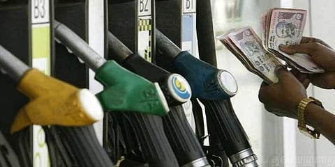 எங்கே போய்...எப்போது குறையும் பெட்ரோல்... டீசல் விலைகள்?