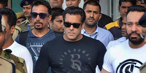 மான்வேட்டை வழக்கில் அதிரடி தீர்ப்பு: நடிகர் சல்மான் குற்றவாளி, தபு, சைஃப் விடுவிப்பு!