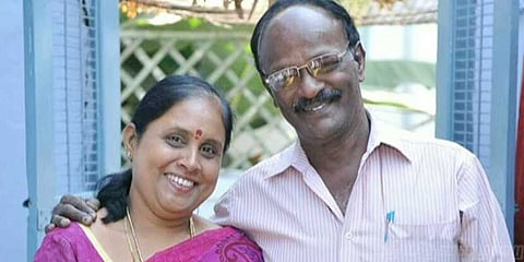 முதல்வர் உறவினரிடம் மோசடி: இருவர் கைது