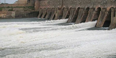 காவிரி விவகாரம்: சட்ட வல்லுநர்களுடன் முதலமைச்சர் ஆலோசனை