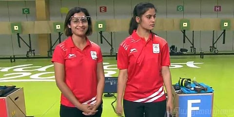 துப்பாக்கிச் சுடுதலில் தங்கம் மற்றும் வெள்ளி : பதக்க பட்டியலில் இந்தியா முன்னேற்றம்