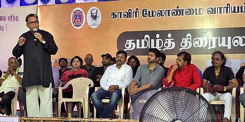 காவிரிக்காக திரையுலகம் போராட்டம்: தாமதமாக பங்கேற்கும் ரஜினி, கமல் !